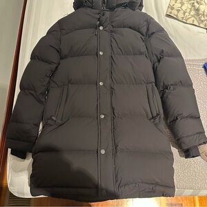 Aritzia Super Puff Mid - Matte Black